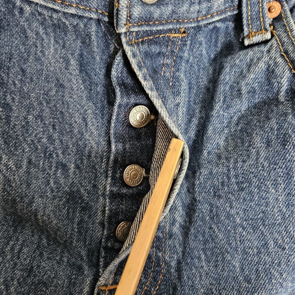 Levis 501 Jeans Men 34X34 (Fit 32X32.5) Blue Denim Straight Leg Button Fly - Picture 6 of 11
